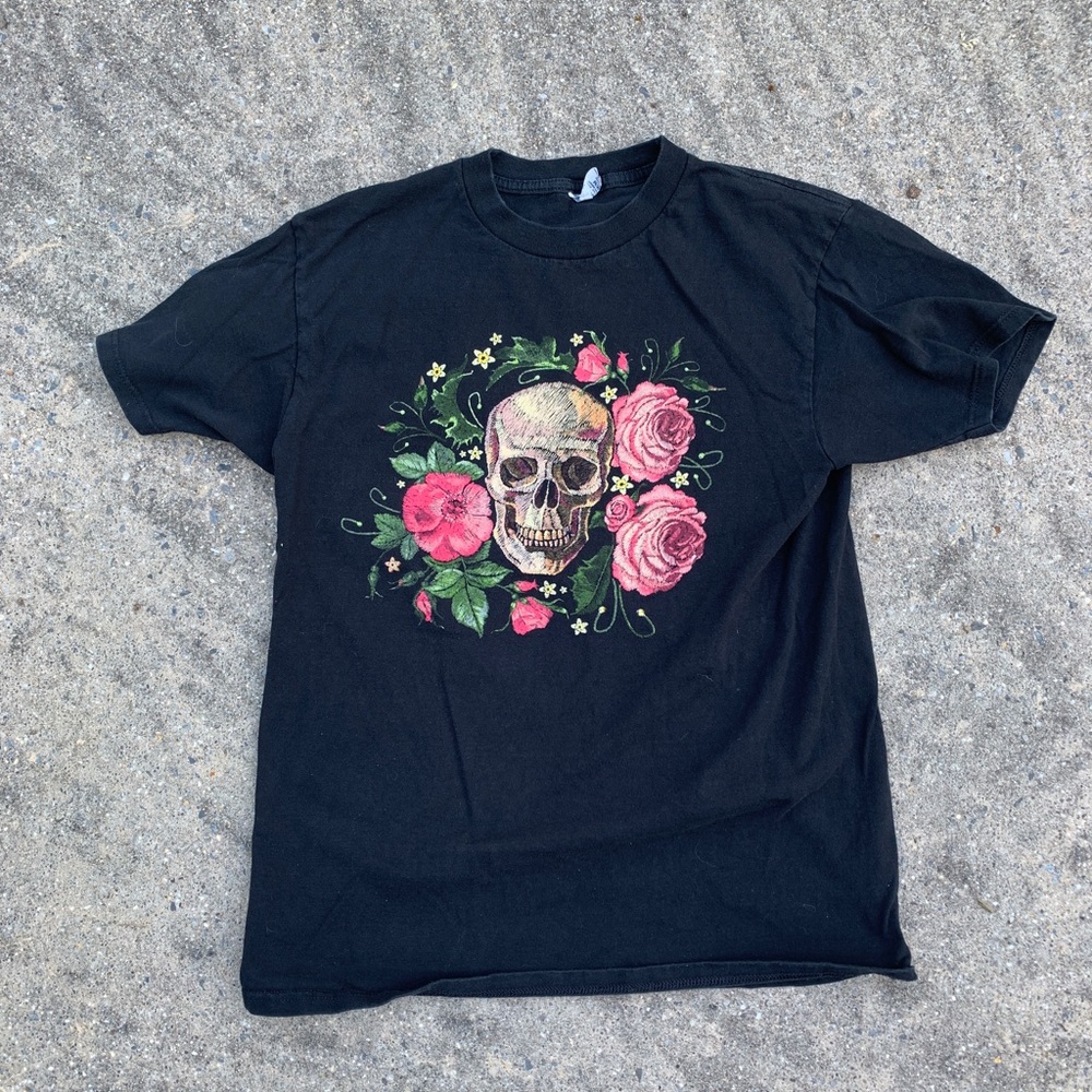 Vintage Rose & Skull Tee